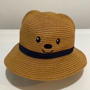 EUC The Children’s Place bear sun hat with navy blue band. 12-18 months.